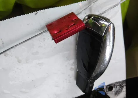 2010 Mercedes-Benz Glk 350 4Matic z USA, uszkodzony, nr VIN WDCGG8HB7AF320391